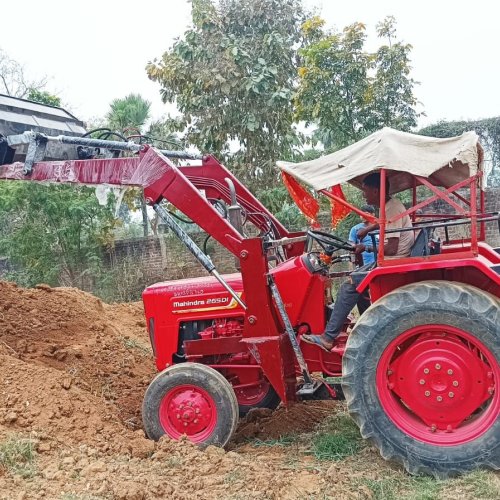 Tractor Loader without Rear Weight Lifter
