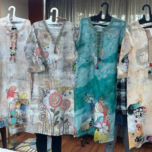 Ladies Designer Digital Print Straight Kurti