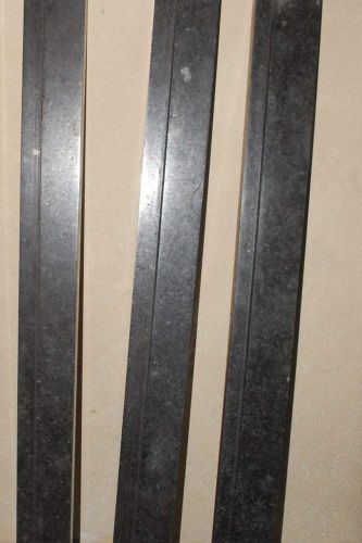 4 Inches Single Petam with Moulding Granite Stone