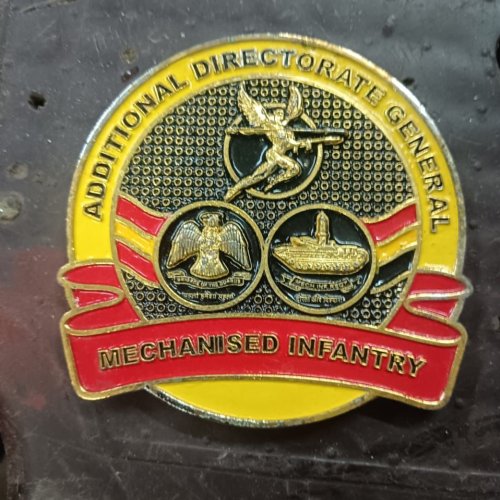Mechanised Infantry Directorate Enamel Metal Badge