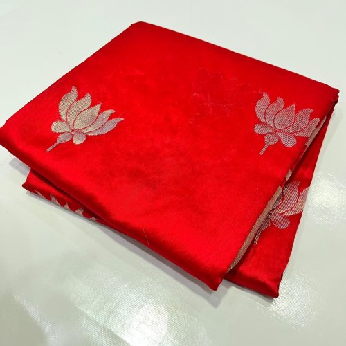Silver Zari Border Kamal Boota Pattu Soft Silk Saree