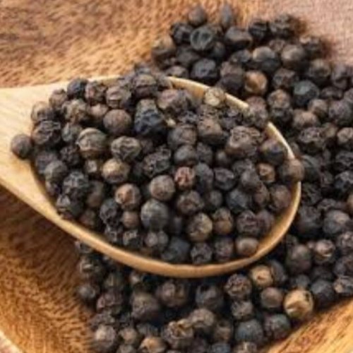 Whole Black Pepper Seeds