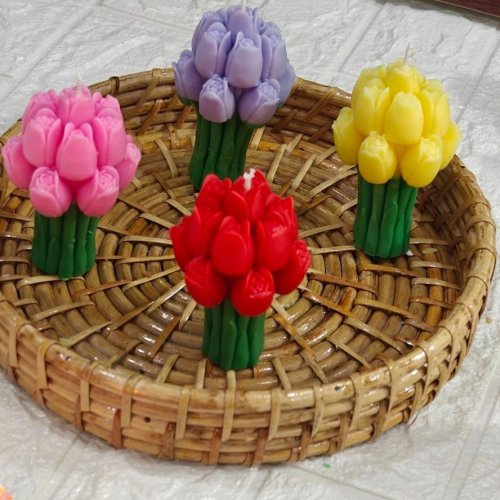 Spring Tulip Decor Candle