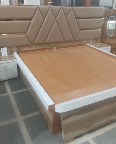 9 Feet Designer Wooden Bed