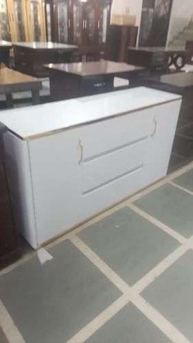 Wooden TV Unit with Plywood PU Polish Finish