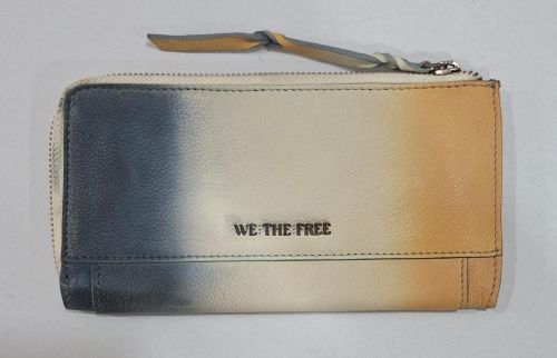 Multicolor Ladies Leather Clutch Purse