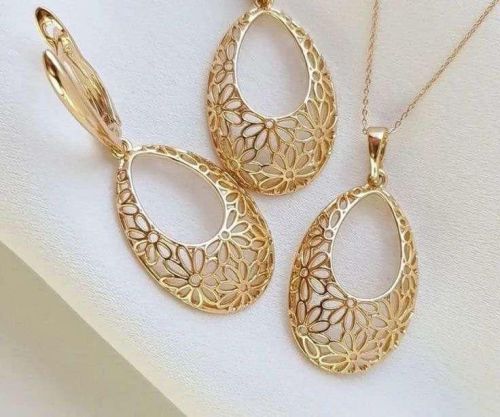 14K Yellow Gold Teardrop Pendant Necklace Set