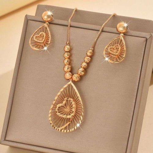 Gold Tone Carved Heart Teardrop Pendant Necklace Set