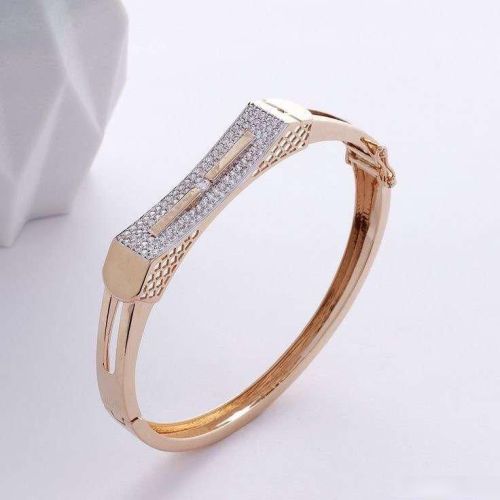 Men Designer Gold Bracelet