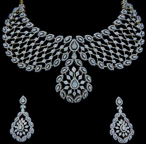 Radian Diamond Choker Necklace Set