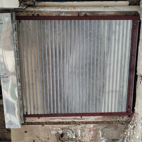 Manually Rolling Shutter