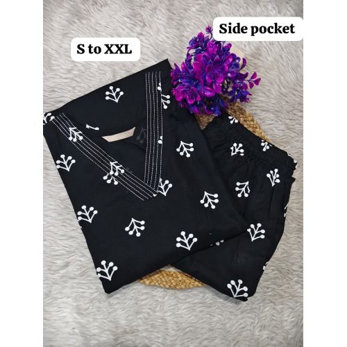 Trendy Black Rayon Kurti Pant Set with Attractive Prints