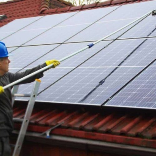 Solar Panel Maintenance Service