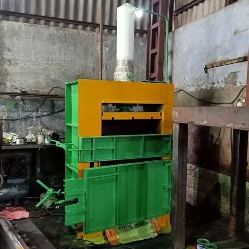 Vertical PET Bottle Baling Machine
