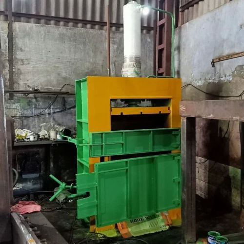 Plastic Waste Baling Machine