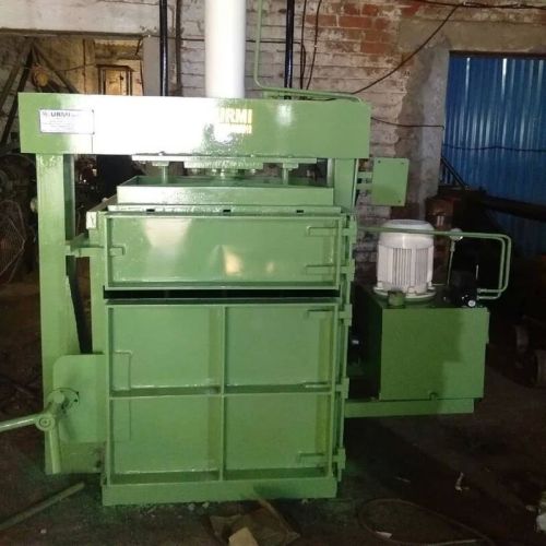 Vertical Press Baling Machine