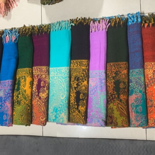 Ladies Printed Acrylic Shawl
