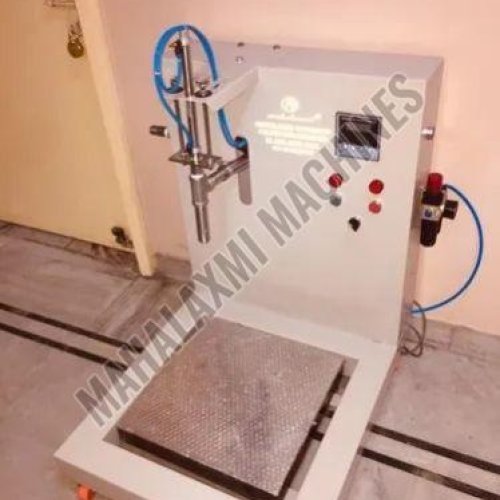 Semi Automatic Weighing Operated Liquid Filling Machine