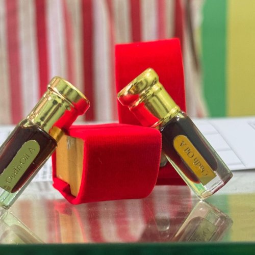 Oud Oil