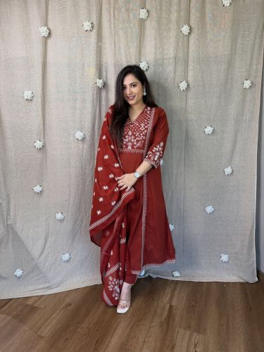 Ladies Embroidered Kurta Palazzo Set