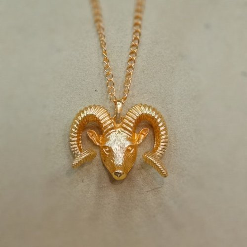 Designer RAM Horn Shape Pendant Golden Chain Necklace Designer RAM Horn Shape Pendant Golden Chain Necklace