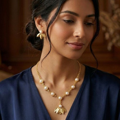 Pearl Drop Charm AD Necklace Set