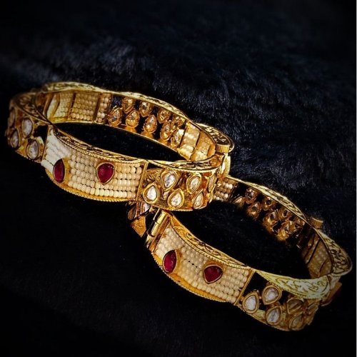 Pearl Inlay Red Stone Gold Tone Bangles