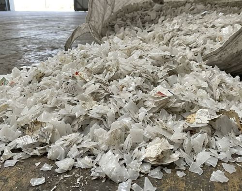 Milky White Unwashed Bottle Flakes