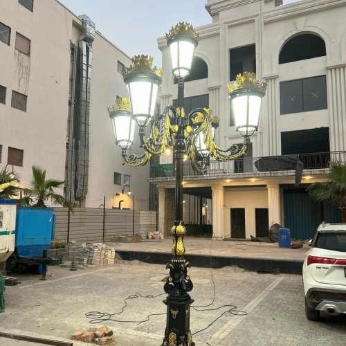 Victorian Cast Iron Ornamental Decorative Pole