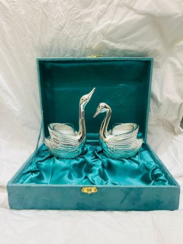 Decorative Aluminium Swan Candle Holder Set