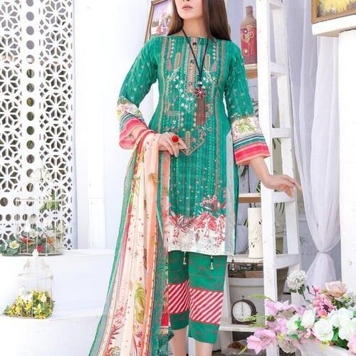 Ladies Green Printed Kurti Pant Dupatta Suit Set