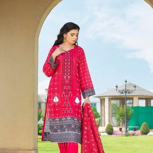 Ladies Red Embroidered Kurti Pant Dupatta Suit Set