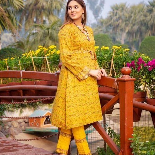 Ladies Yellow Printed Kurti Pant Ethnic Set