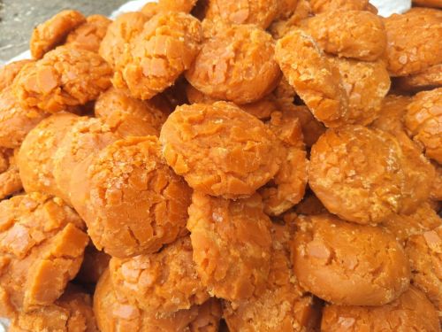 Brown Natural Sugarcane Jaggery Blocks