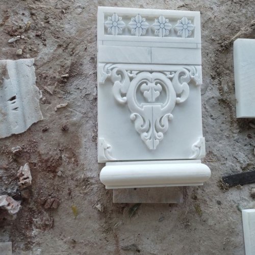 Decorative White Marble Pillar