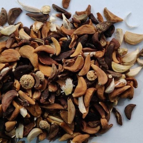 Dehydrated Brown Garlic Flakes