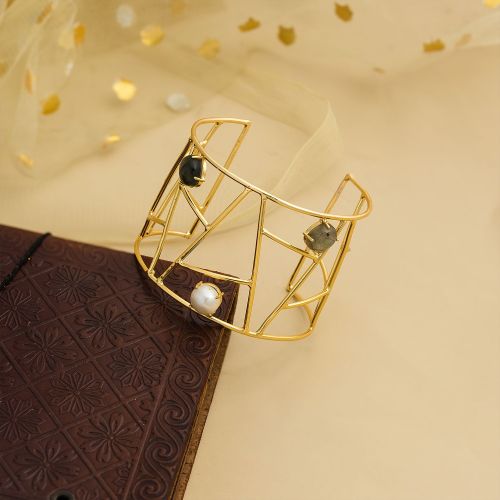 Freshwater Pearl Hammered Brass Cuff Bracelet