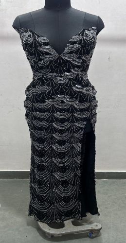 Black Shell Pattern Breaded Evening Gown