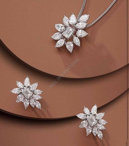Daily Wear Diamond Pendant Set