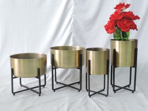 Round Metal Planter