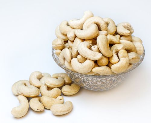 W240 Whole Cashew Nuts