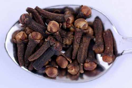 Whole Brown Clove