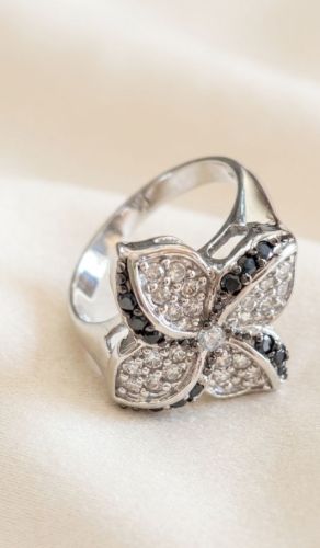 Noir Bloom Sterling Silver Zirconia Diamond Ring