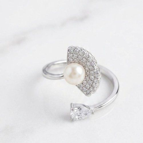 Pearl Fanfare Hallmarked 925 Sterling Silver Zirconia Ring