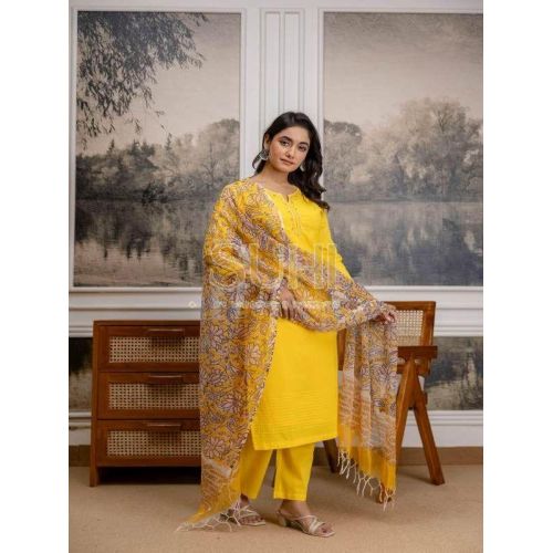 Ladies Yellow Solid Cotton Kurti Set With Dupatta