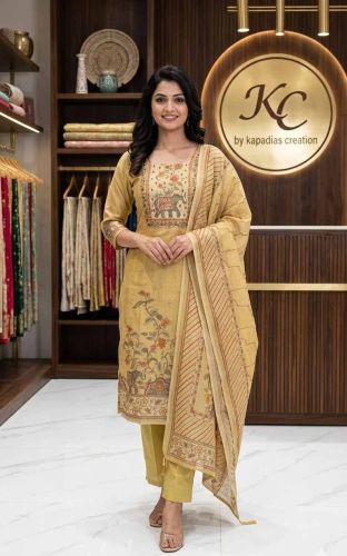 Floral Safari Ethnic Printed Kurta Pant Set