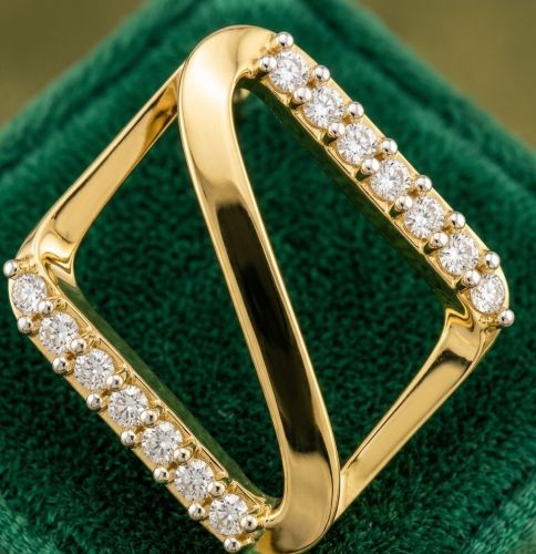 Beautiful Charming Diamond Earring