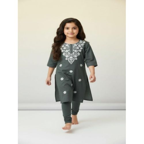 Girl Cotton Blend Green Chikankari Kurti