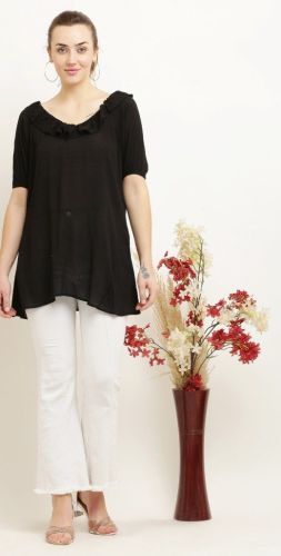 Ladies Black Casual Wear Round Neck Rayon Top
