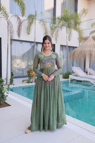 Premium Silver Crunchy Long Gown Set